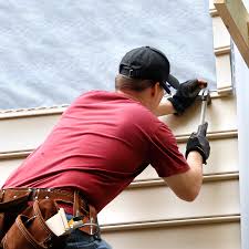 Best Siding Removal and Disposal  in Ladysmith, WI